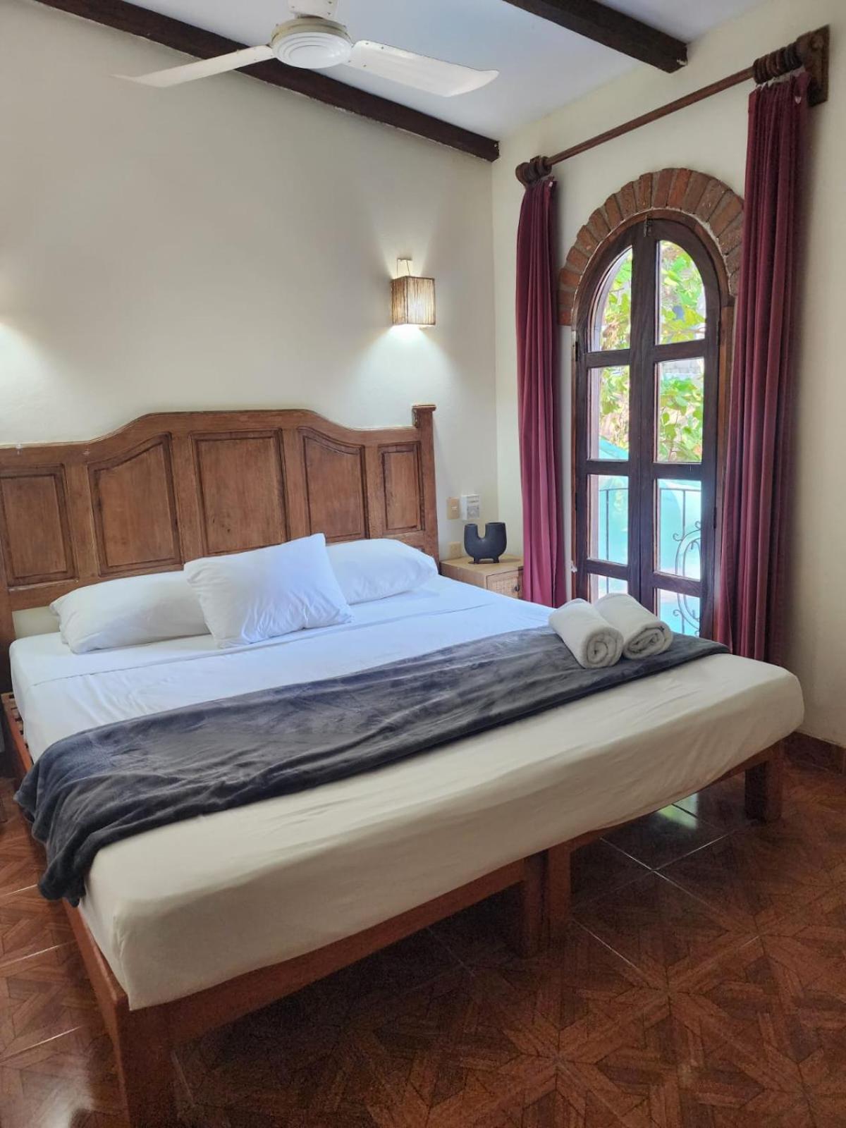 Esencia Puerto Escondido Hotel ปูแอร์โตเอสกอนดิโด ภายนอก รูปภาพ