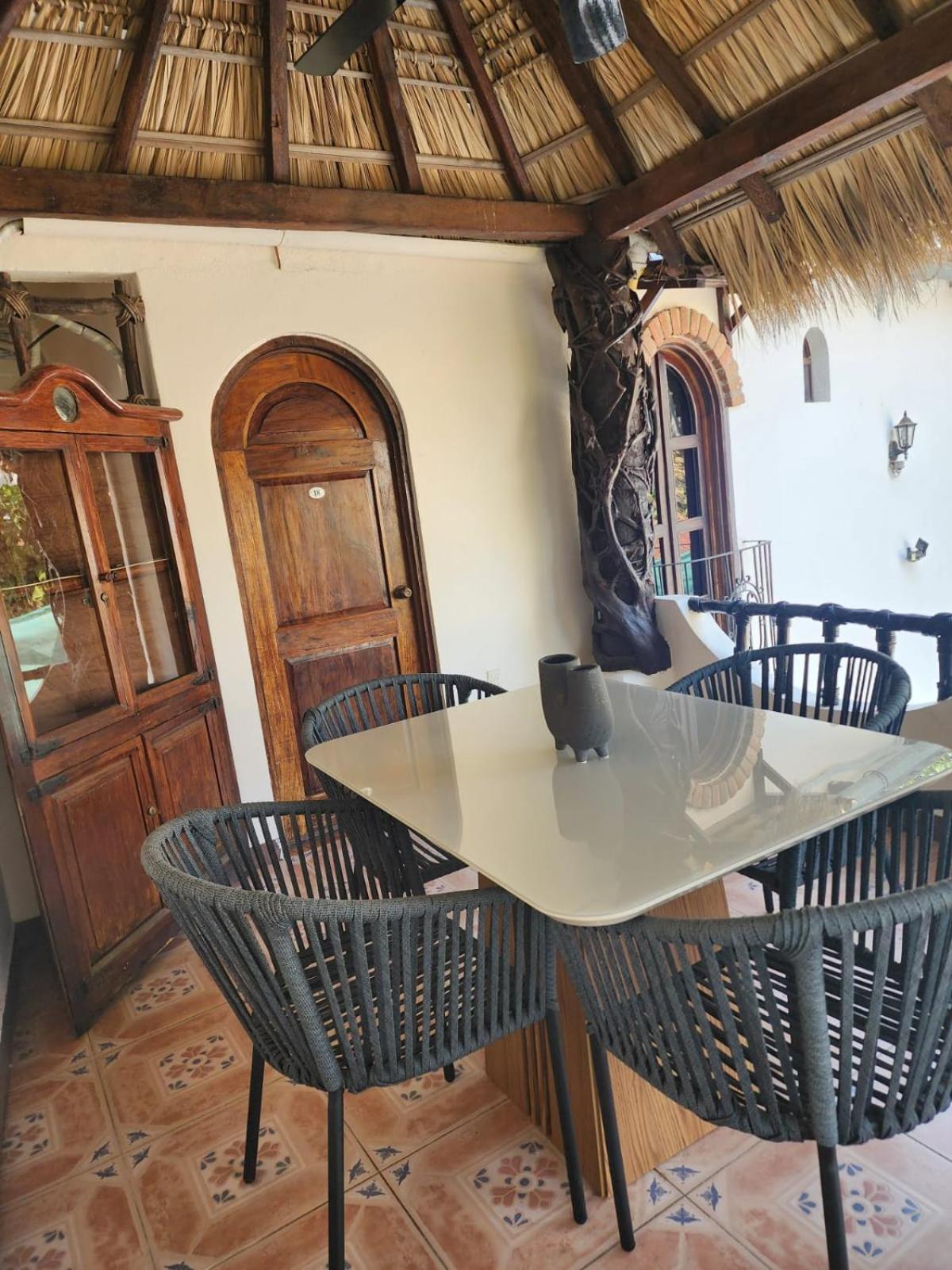 Esencia Puerto Escondido Hotel ปูแอร์โตเอสกอนดิโด ภายนอก รูปภาพ